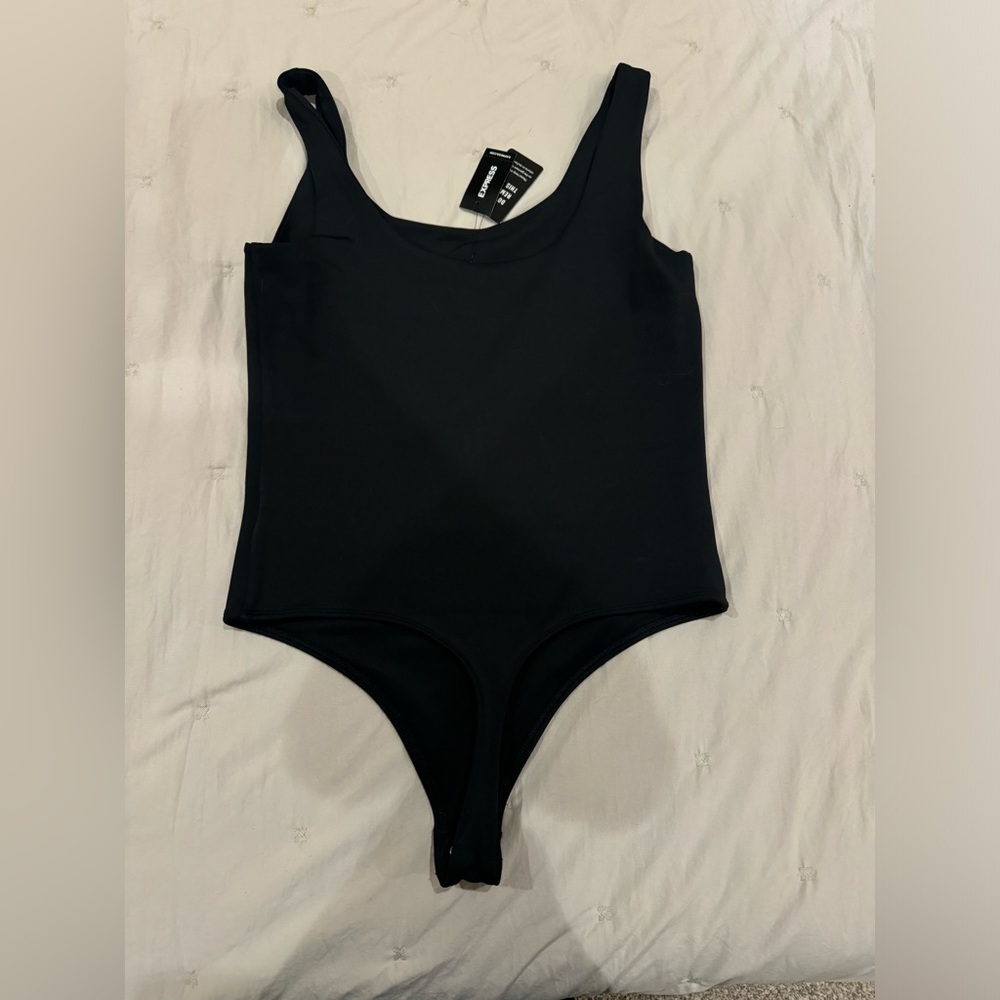 Size medium Express Sculpt compression bodysuit NWT